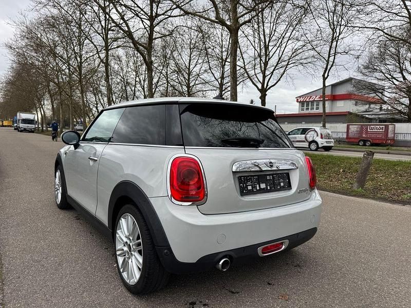 Gebraucht Mini Cooper D 116 PS (85 kW) 2016 Silber Kleinwagen
