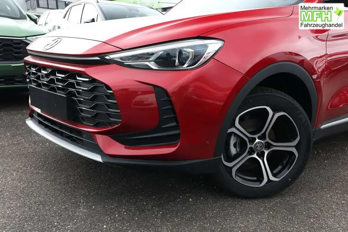 Neu MG ZS Comfort 116 PS (85 kW) 2026 Diamond red SUV