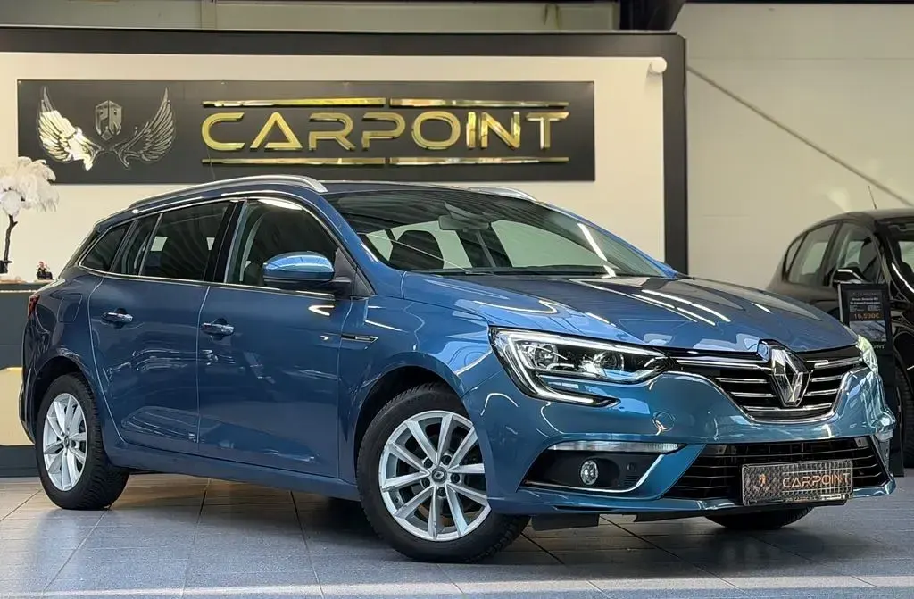 Gebraucht Renault Mégane IV Intens 132 PS (97 kW) 2017 Blau Limousine