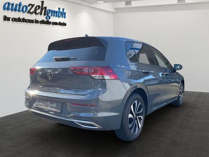 Gebraucht VW Golf VIII Active 116 PS (85 kW) 2021 Grey metallic Limousine