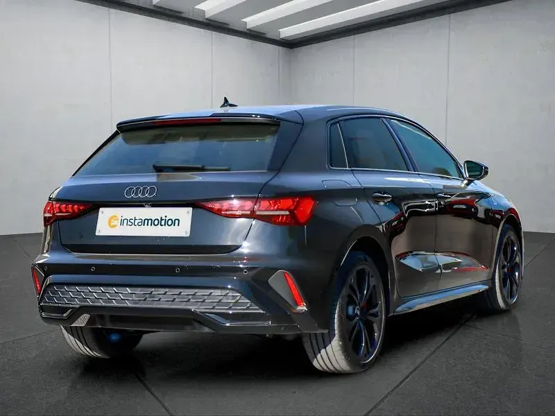 Gebraucht Audi 200 272 PS (200 kW) 2025 Schwarz Limousine