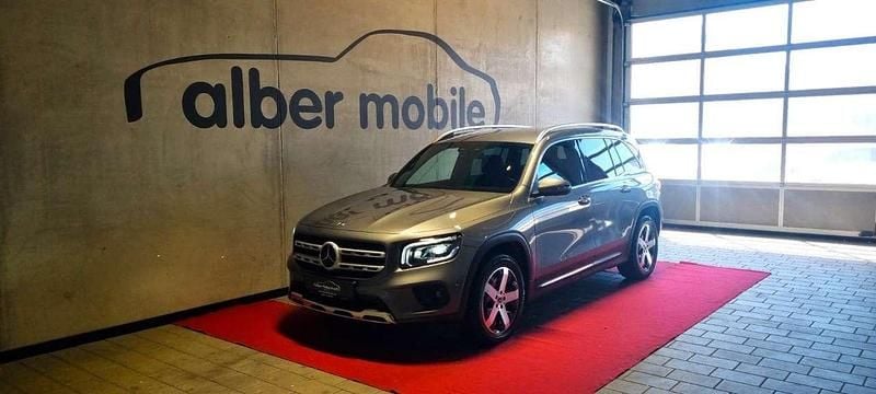Grau Gebraucht 2020 Mercedes GLB200 Business SUV | 31.790 € (Fairer Preis) - Bild 1/3