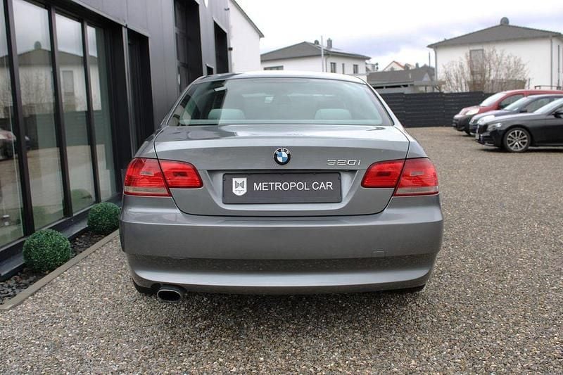 Second-hand BMW 320 170 CP (125 kW) 2007 Gri Coupe