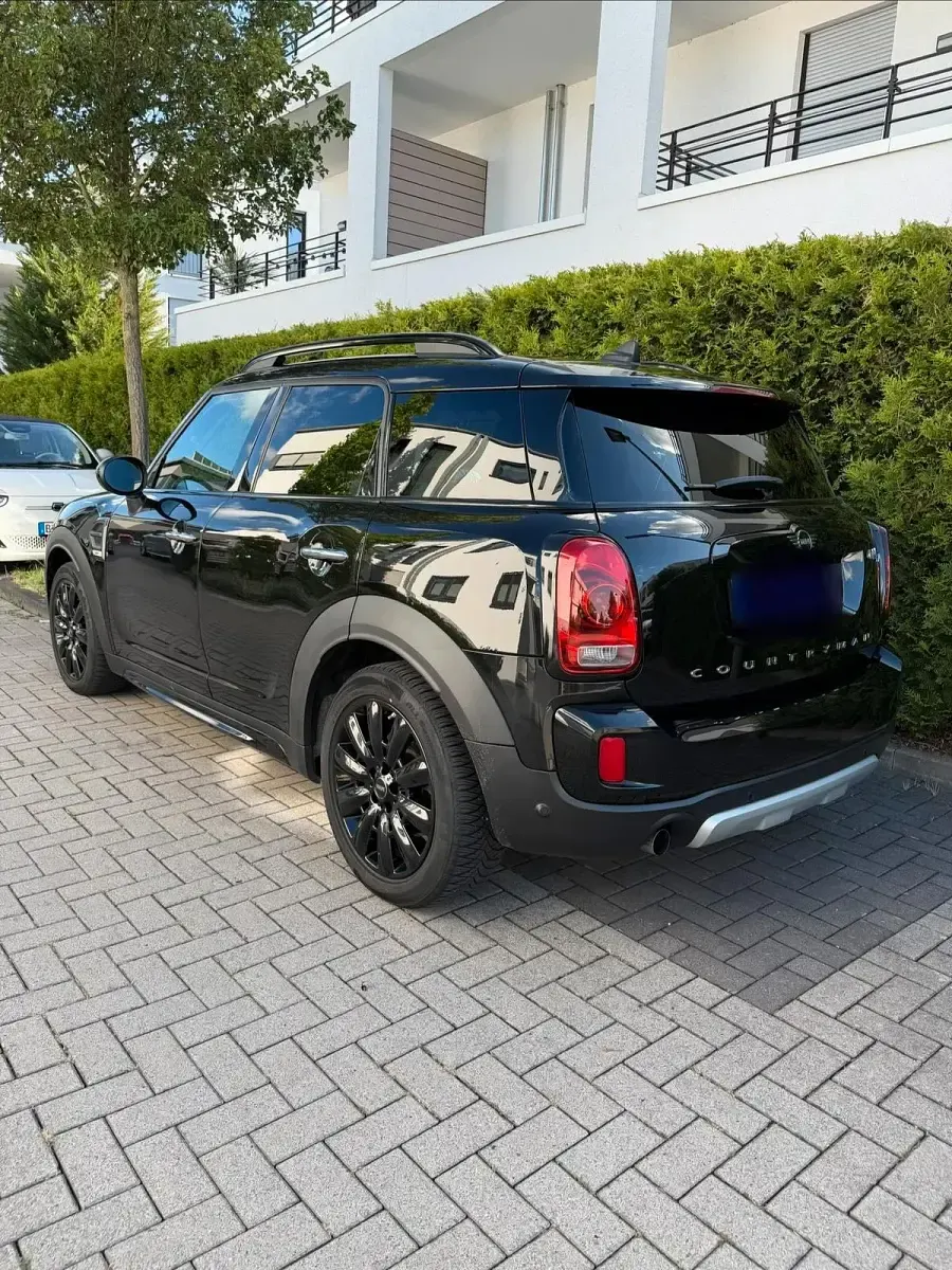 Gebraucht Mini One Countryman 116 PS (85 kW) 2019 Schwarz SUV