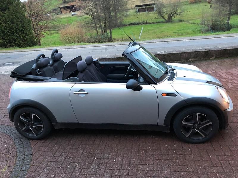 Second-hand Mini Cooper Cabriolet 2004 Argintiu Cabrio