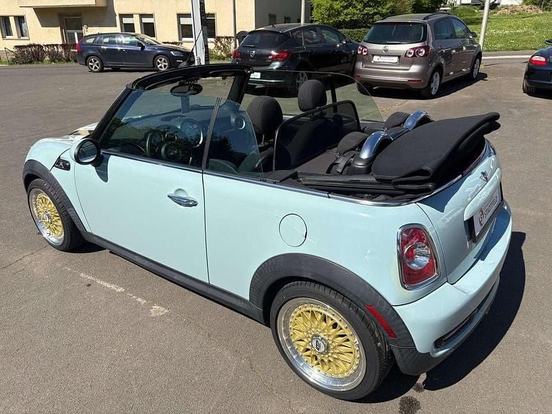 Gebraucht Mini Cooper S Cabriolet 184 PS (135 kW) 2011 Ice blue (b28) Cabrio