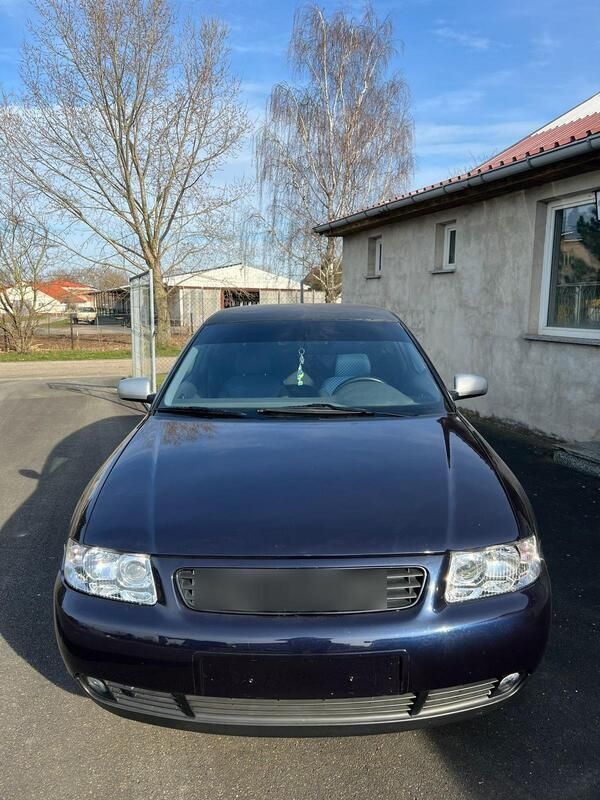 Schwarz Gebraucht 1996 Audi A3 Basis Kleinwagen | 1.580 € (Fairer Preis) - Bild 1/4