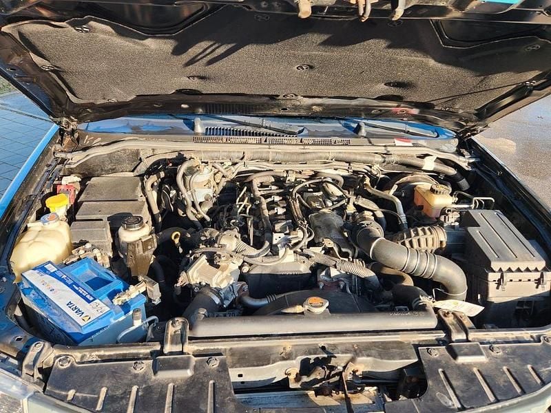 Gebraucht Nissan Navara 144 PS (105 kW) 2014 Schwarz Pickup