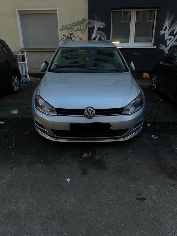 Gebraucht VW Golf VII 110 PS (80 kW) 2015 Silber Kombi
