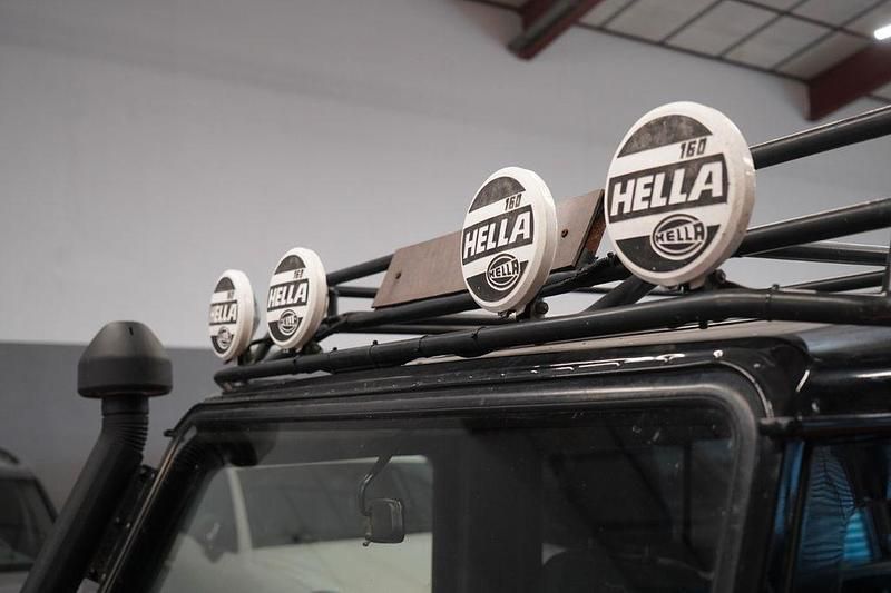 Gebraucht Land Rover Defender 122 PS (89 kW) 2008 Schwarz SUV