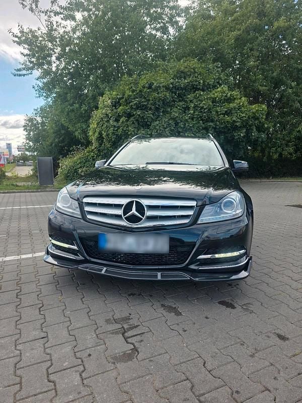 Gebraucht Mercedes C250 204 PS (150 kW) 2014 Schwarz Kombi