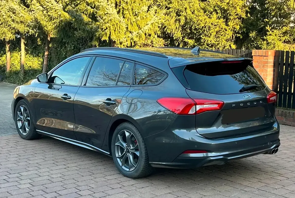 Gebraucht Ford Focus ST-Line X 150 PS (110 kW) 2020 Grau Kombi