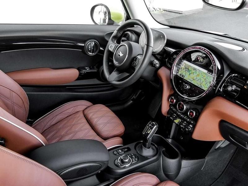 Gebraucht Mini Cooper SE Classic 135 kW (184 PS) 2023 Melting silver iii Kleinwagen