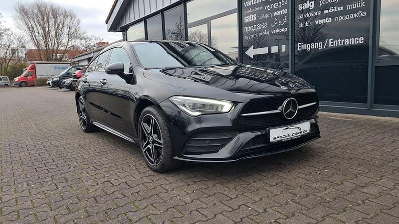 Schwarz Gebraucht 2021 Mercedes CLA250e AMG Limousine | 22.490 € (Superpreis) - Bild 1/4