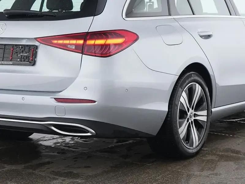 Gebraucht Mercedes C300e Avantgarde 204 PS (150 kW) 2024 Andere Kombi