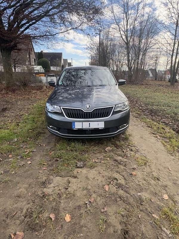 Gebraucht 2017 Skoda Rapid Drive Limousine | 11.200 € (Fairer Preis) - Bild 1/4