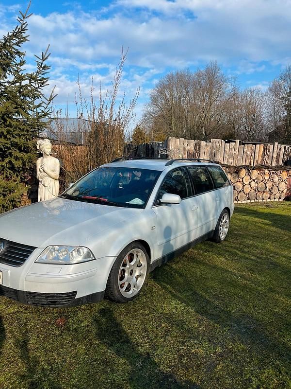 Gebraucht VW Passat 200 PS (147 kW) 2002 Silber Kombi
