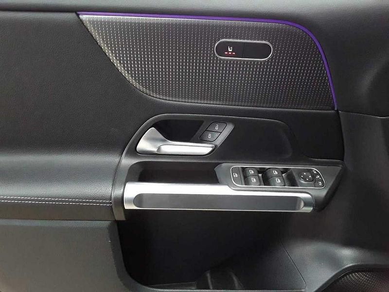 Gebraucht Mercedes GLB200 Progressive 150 PS (110 kW) 2023 Nachtschwarz SUV