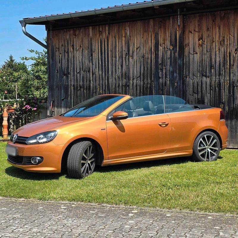 Gebraucht VW Golf Cabriolet LOUNGE 105 PS (77 kW) 2016 Orange Cabrio