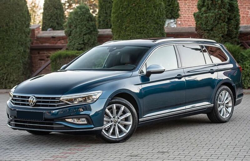 Blau Gebraucht 2022 VW Passat Elegance Kombi | 29.900 € (Fairer Preis) - Bild 1/4