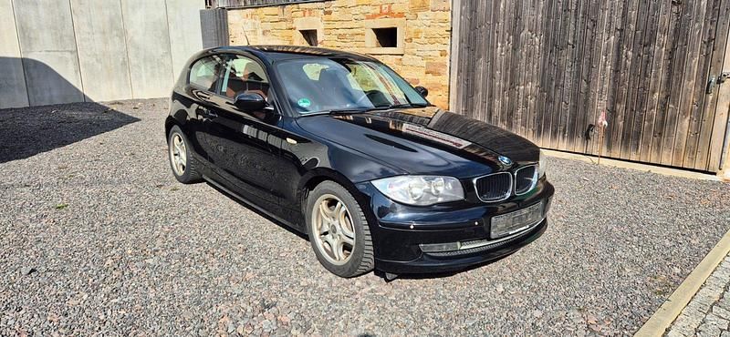 Schwarz Gebraucht 2007 BMW 118 Kleinwagen | 1.550 € (Superpreis) - Bild 1/4