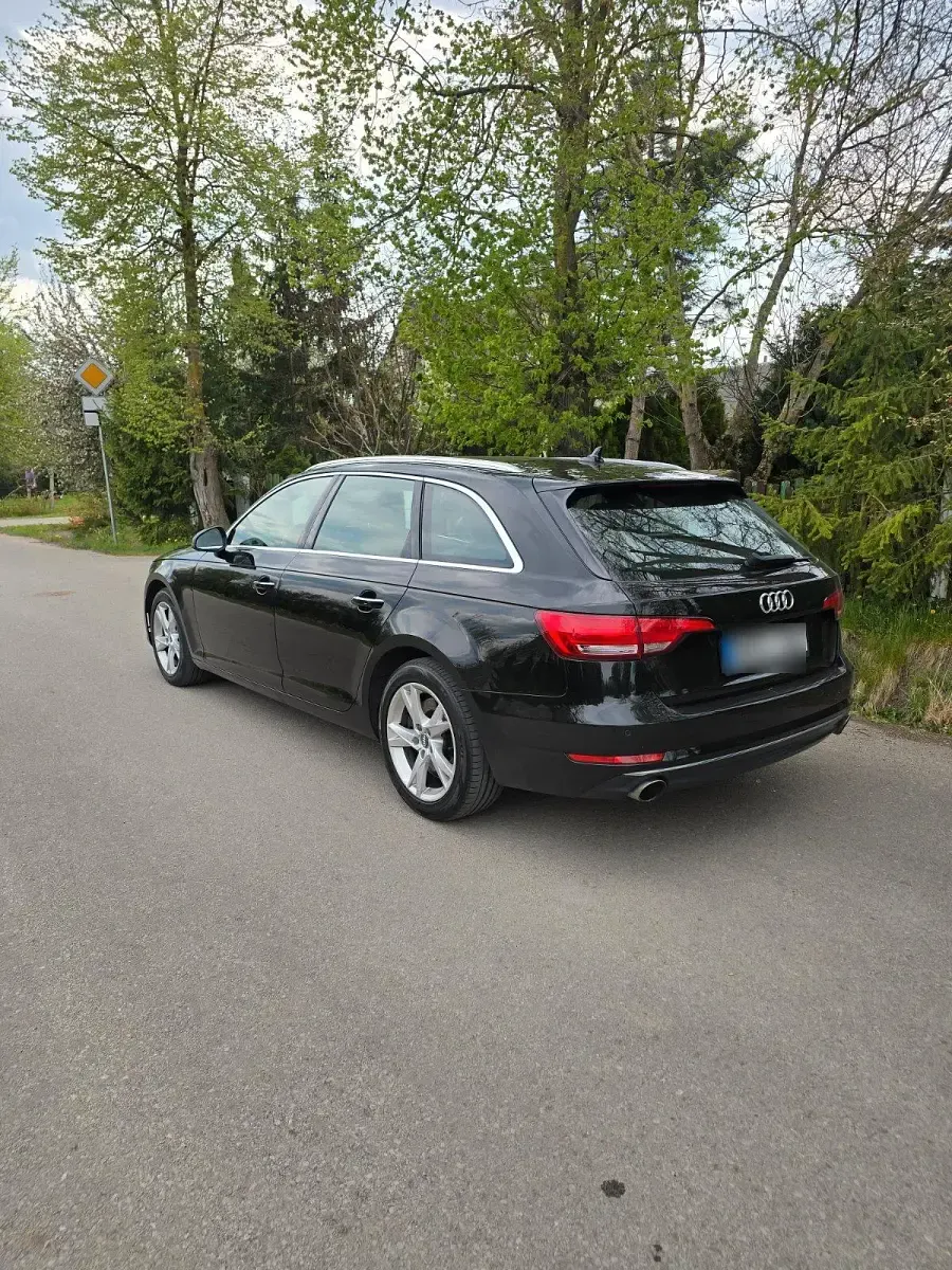 Usata Audi A4 251 CV (184 kW) 2018 Nero Station wagon