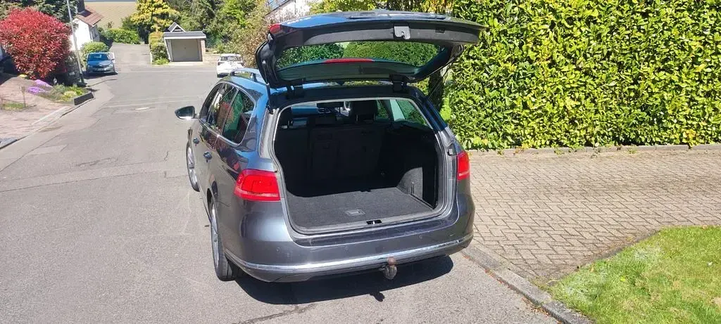 Gebraucht VW Passat 150 PS (110 kW) 2014 Grau Kombi