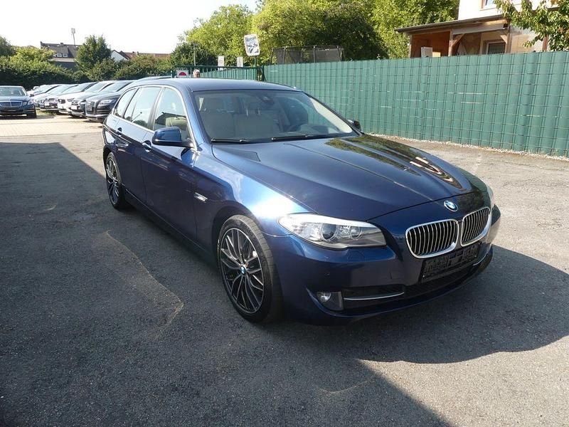 Second-hand BMW 525 218 CP (160 kW) 2012 Albastru Break