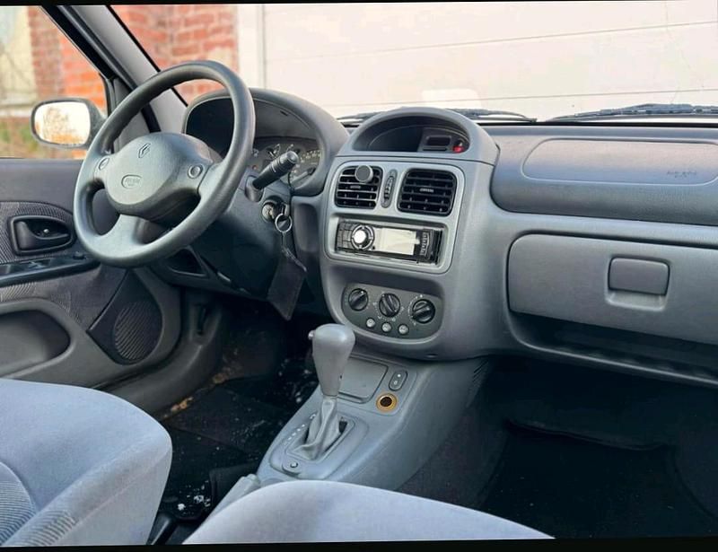 Gebraucht Renault Clio II 2000 Silber Kombi