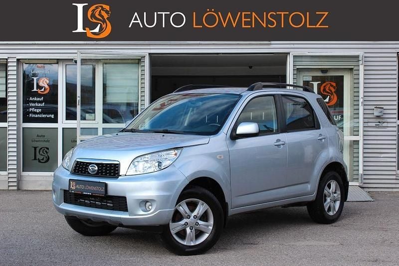 Silber Gebraucht 2010 Daihatsu Terios SUV | 3.990 € (Superpreis) - Bild 1/4