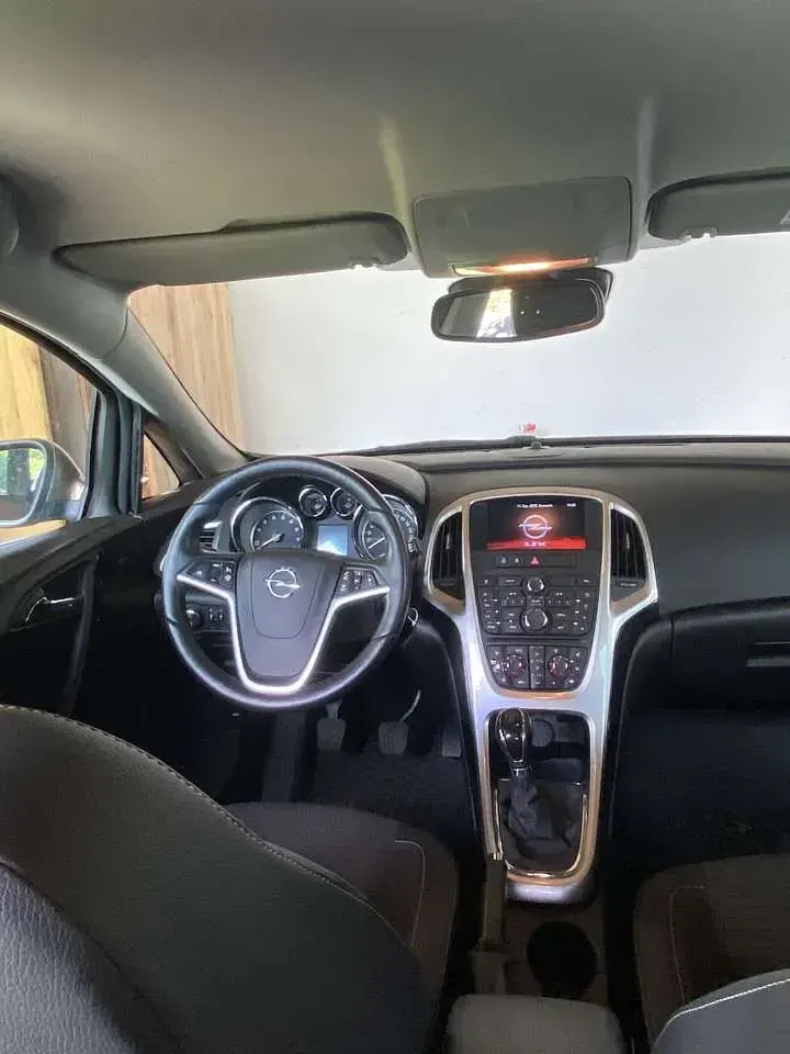 Gebraucht Opel Astra Style 120 PS (88 kW) 2015 Braun Kleinwagen