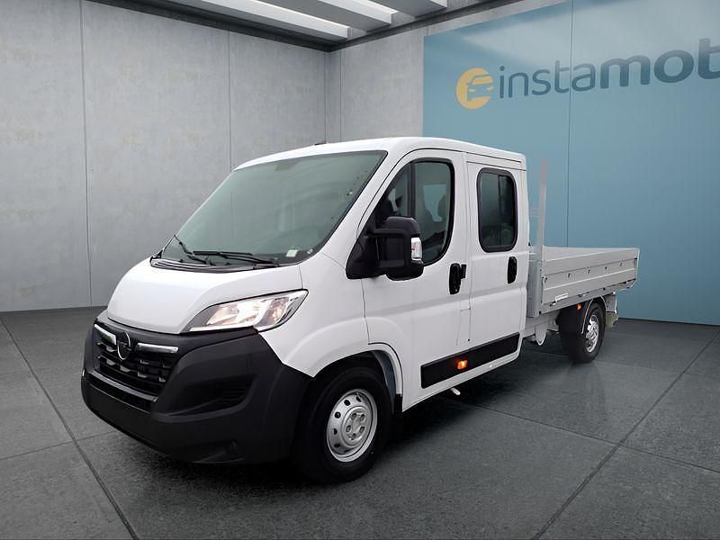 Weiß Gebraucht 2024 Opel Movano Van | 38.949 € (Teuer) - Bild 1/4
