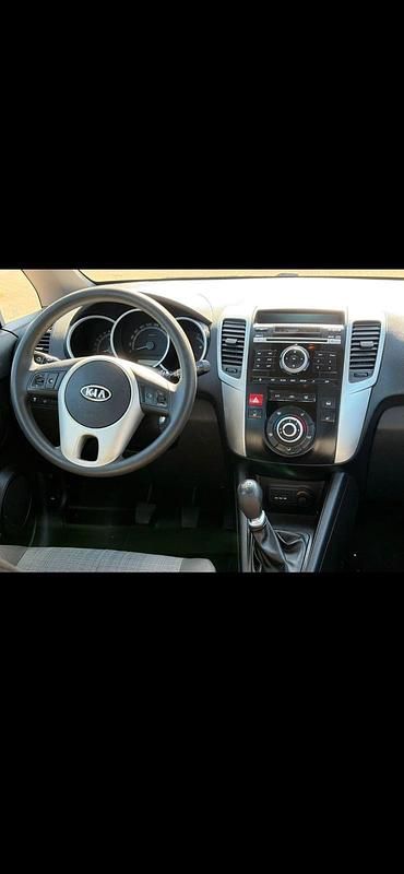 Gebraucht Kia Venga 90 PS (66 kW) 2010 Kleinwagen