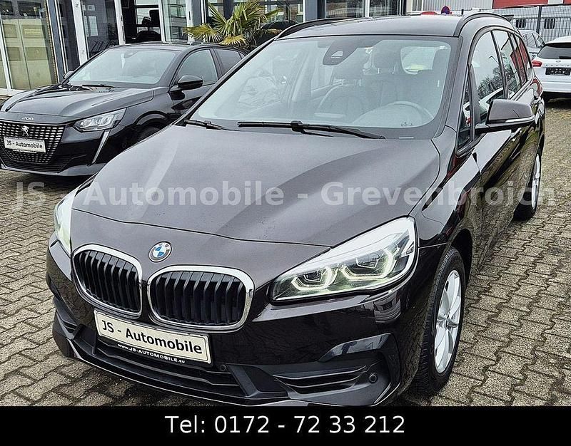 Gebraucht BMW 216 116 PS (85 kW) 2021 Sparkling brown metallic Van / Kleinbus