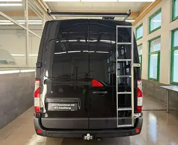 Brugt Renault Master 150 HK (110 kW) 2023 Sort Sedan