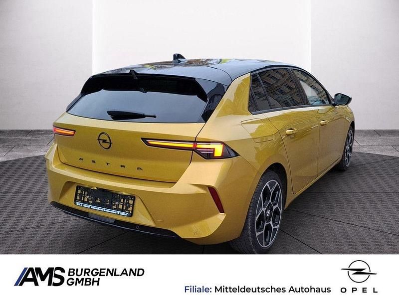 Gebraucht Opel Astra Ultimate 131 PS (96 kW) 2022 Limousine