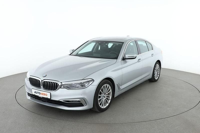 Grau Gebraucht 2018 BMW 540 Luxury Line Limousine | 34.170 € (Guter Preis) - Bild 1/3