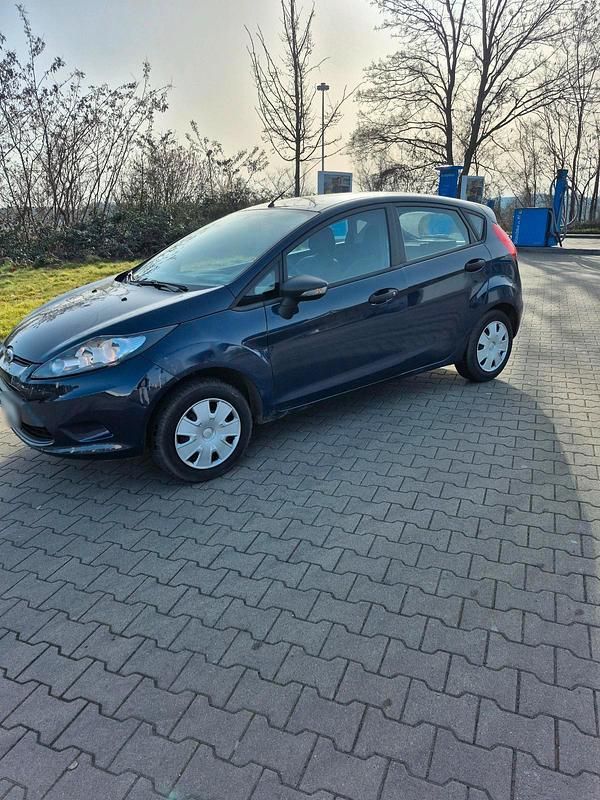 Gebraucht Ford Fiesta 81 PS (59 kW) 2009 Blau Kleinwagen