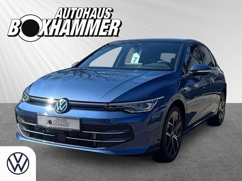 Blau Gebraucht 2025 VW Golf VIII Edition Limousine | 36.970 € - Bild 1/4