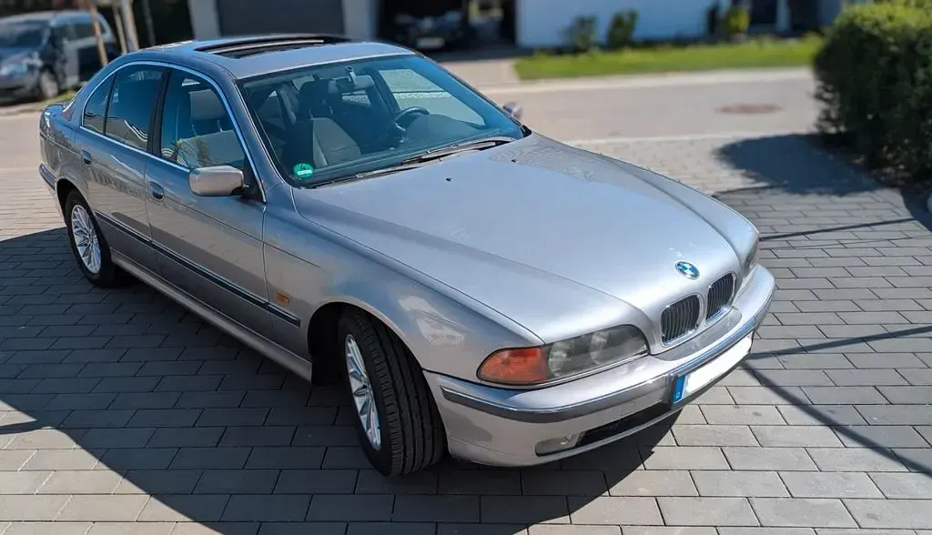 Używany BMW 520 150 KM (110 kW) 1998 Srebrny Sedan/Limuzyna