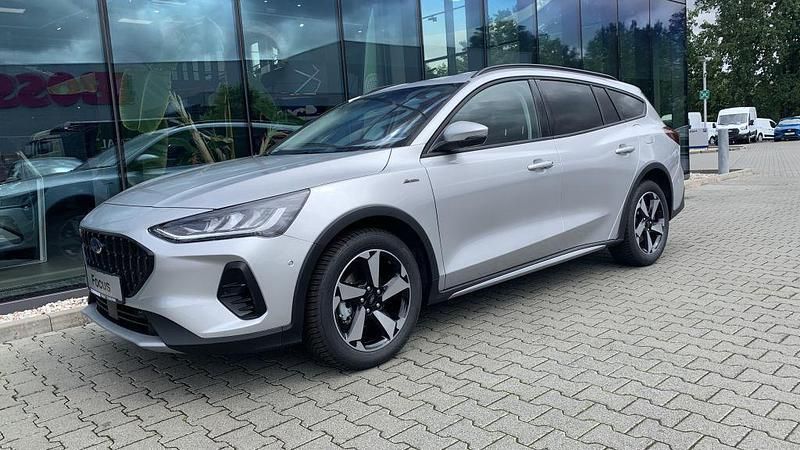 Neu Ford Focus Active 125 PS (91 kW) 2025 Silber Limousine