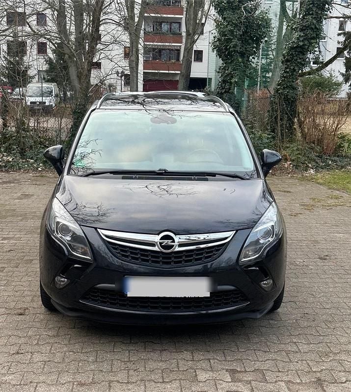 Schwarz Gebraucht 2016 Opel Zafira Van / Kleinbus | 12.900 € (Fairer Preis) - Bild 1/4
