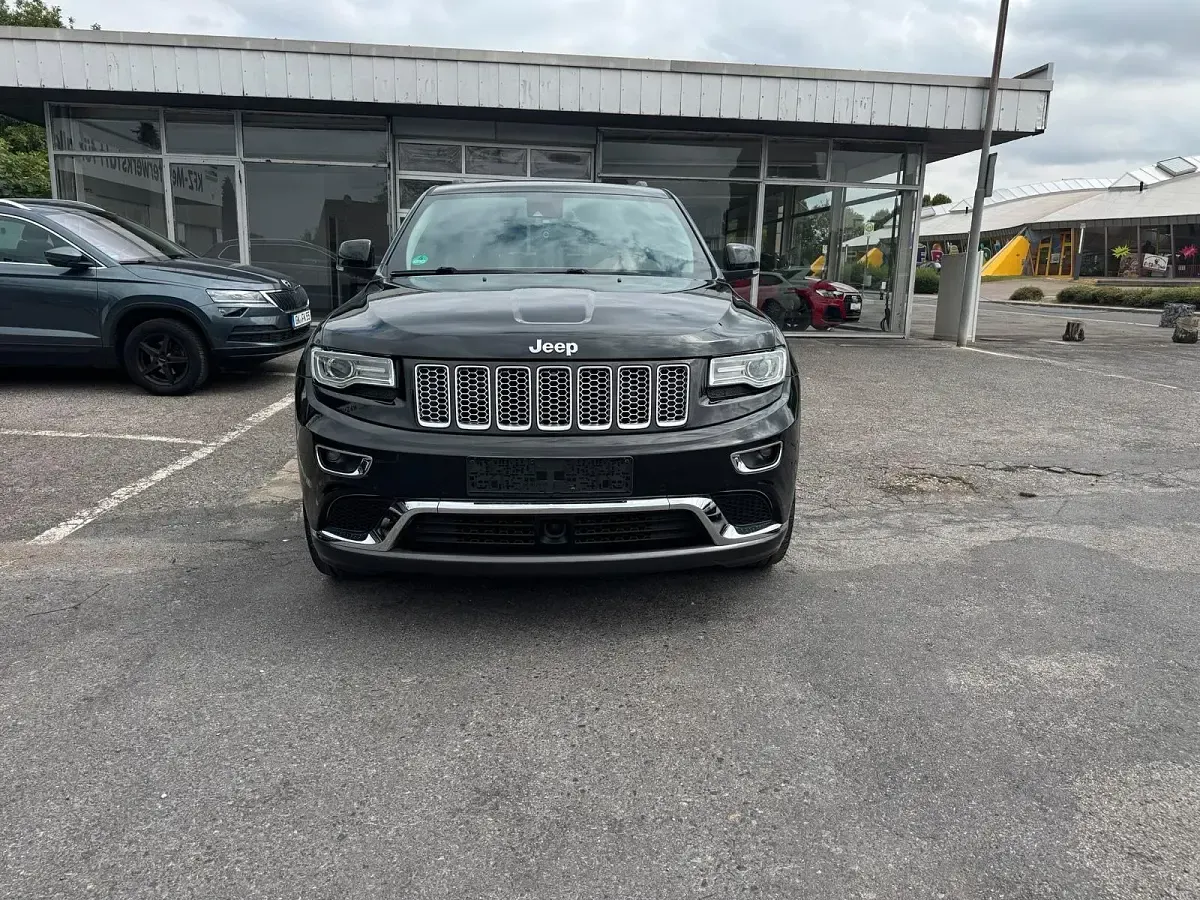 Gebraucht Jeep Grand Cherokee Summit 250 PS (183 kW) 2015 Schwarz SUV