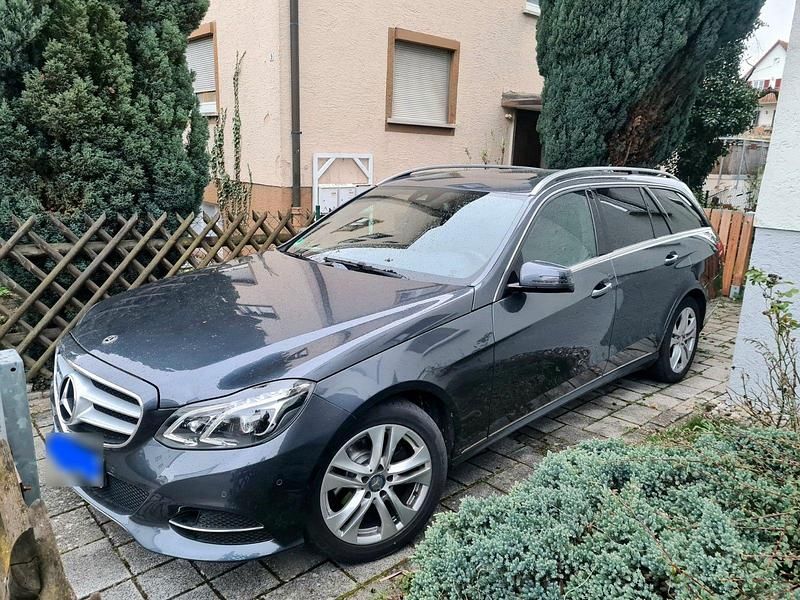 Gebraucht Mercedes E200 Avantgarde 184 PS (135 kW) 2014 Grau Kombi