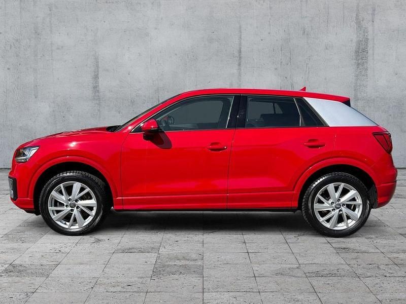 Gebraucht Audi Q2 Sport 116 PS (85 kW) 2018 Rot SUV