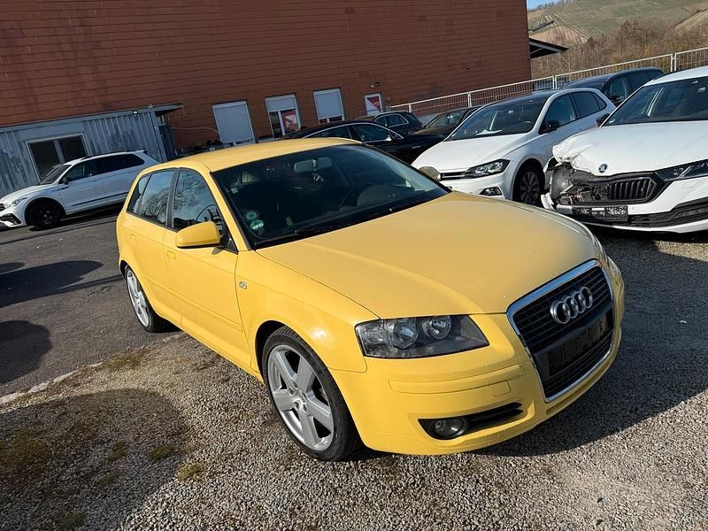 Gebraucht Audi A3 140 PS (102 kW) 2004 Gelb Kleinwagen
