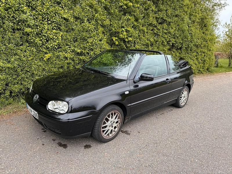 Schwarz Gebraucht 2000 VW Golf Cabriolet Cabrio | 2.200 € (Superpreis) - Bild 1/4
