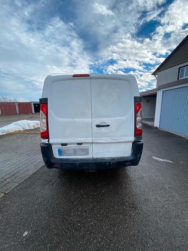 Usata Citroën Jumpy 128 CV (94 kW) 2011 Bianco Monovolume