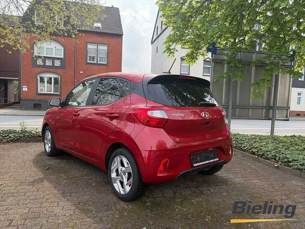 Gebraucht Hyundai i10 Trend 84 PS (61 kW) 2020 Rot Kleinwagen
