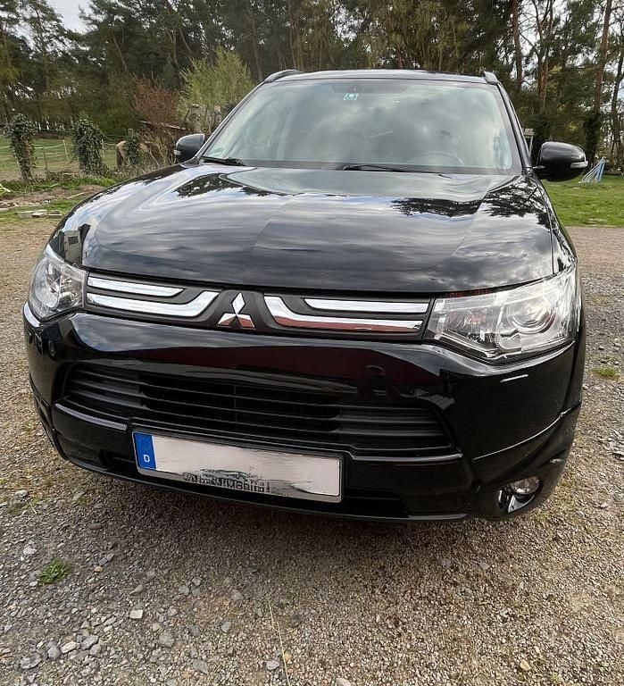 Gebraucht Mitsubishi Outlander Instyle 150 PS (110 kW) 2012 Schwarz SUV
